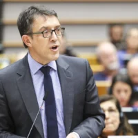 MEP Christophe Clergeau Calls for European Leadership in Plastic Pollution Fight