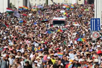 MEPs and others turn out in force at Budapest Pride event