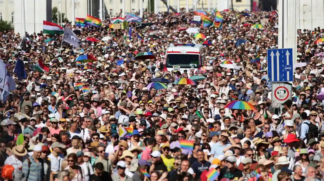 MEPs and others turn out in force at Budapest Pride event