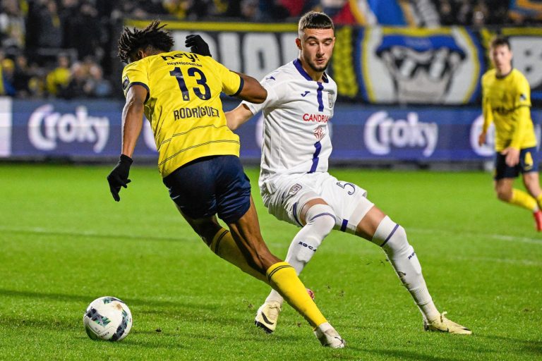 Brussels rivals have one goal: to finish as city’s top dogs