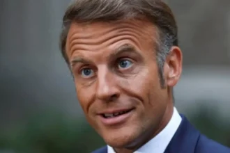 Macron pushes Geneva as venue for Putin-Zelensky summit