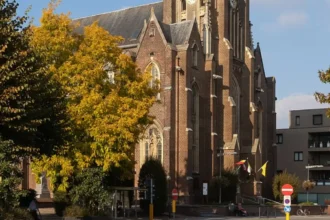 Masked man robs Ladbrokes in Smeermaas Lanaken