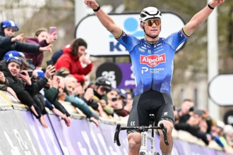 Mathieu van der Poel Wins Omloop Het Nieuwsblad With Decisive Muur Attack