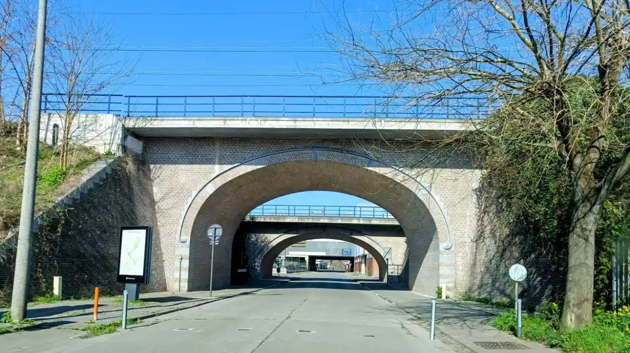 Mechelen Kerklaan gets one-way traffic and safer bike paths