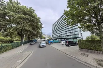 Merksem apartment shot Bullet holes found in front door