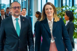 Metsola welcomes Austria's Chancellor in Brussels