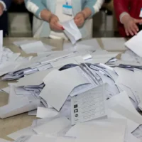 Moldova faces runoff vote in crucial presidential election