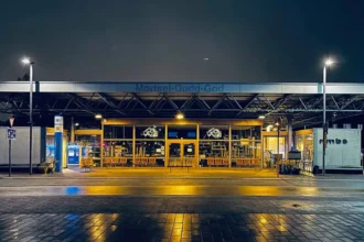 Mortsel's Mayor Hubeau urges NMBS for 2 trains at Oude God