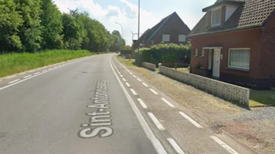Motorcyclist critically injured in Sint-Huibrechts-Lille crash