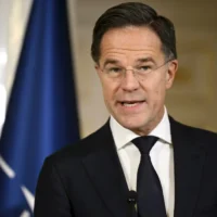 NATO chief urges US to maintain weapon supplies to Ukraine