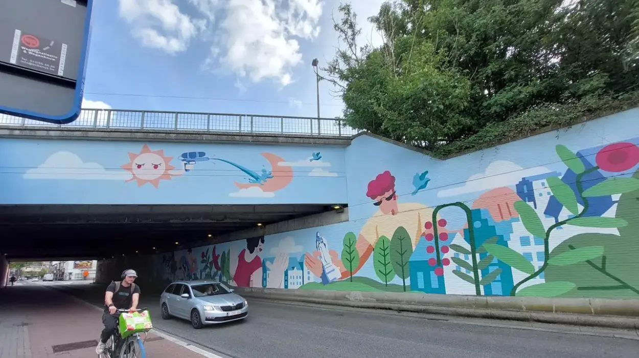 Nekkerspoel tunnel transformed into vibrant community mural in Mechelen