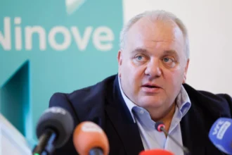 Ninove mayor Guy D'haeseleer hospitalised in critical condition