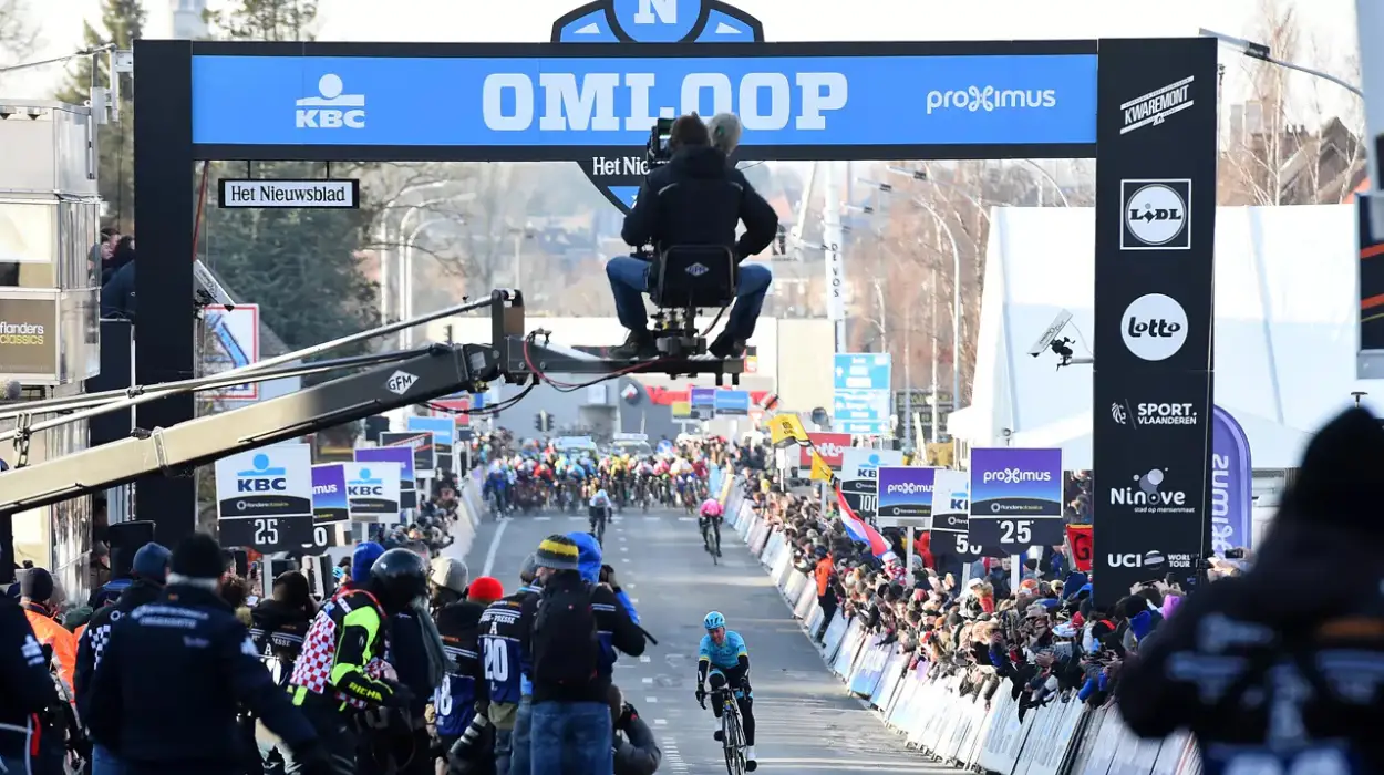 Omloop Het Nieuwsblad stays in Ninove 3 more years