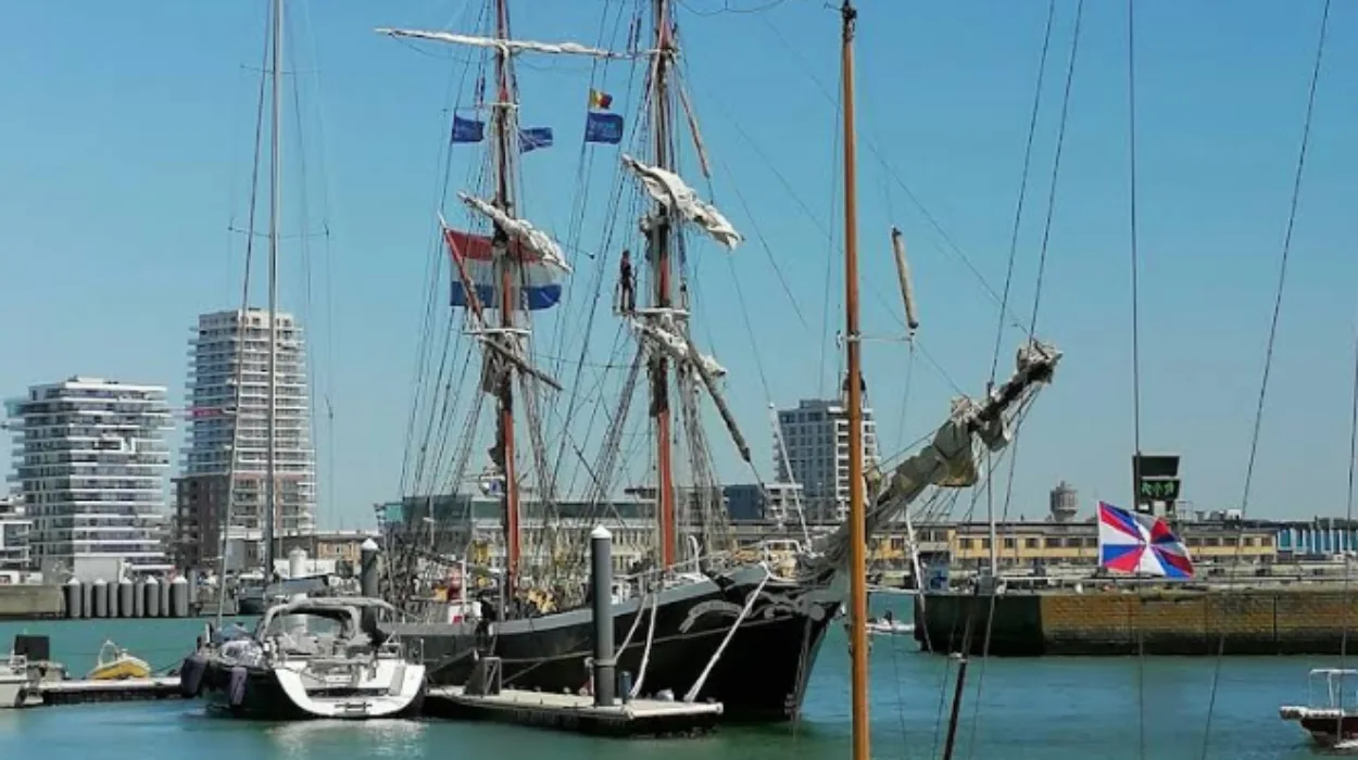 Oostende voor Anker draws 175000 visitors with Working at Sea