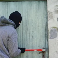 Oosterzele helicopter manhunt captures 2 burglary suspects