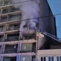 Ostend apartment fire A resident attempts rescue on Troonstraat and Zeedijk, victim dies