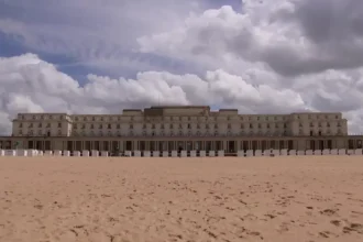 Ostend's Thermae palace Council pauses renovation amid conflicts