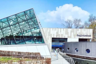 Overijse ends €200K school bus service, Filip Boon explains