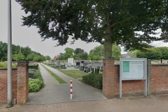 Paal cemetery reopens on weekends during excavation works
