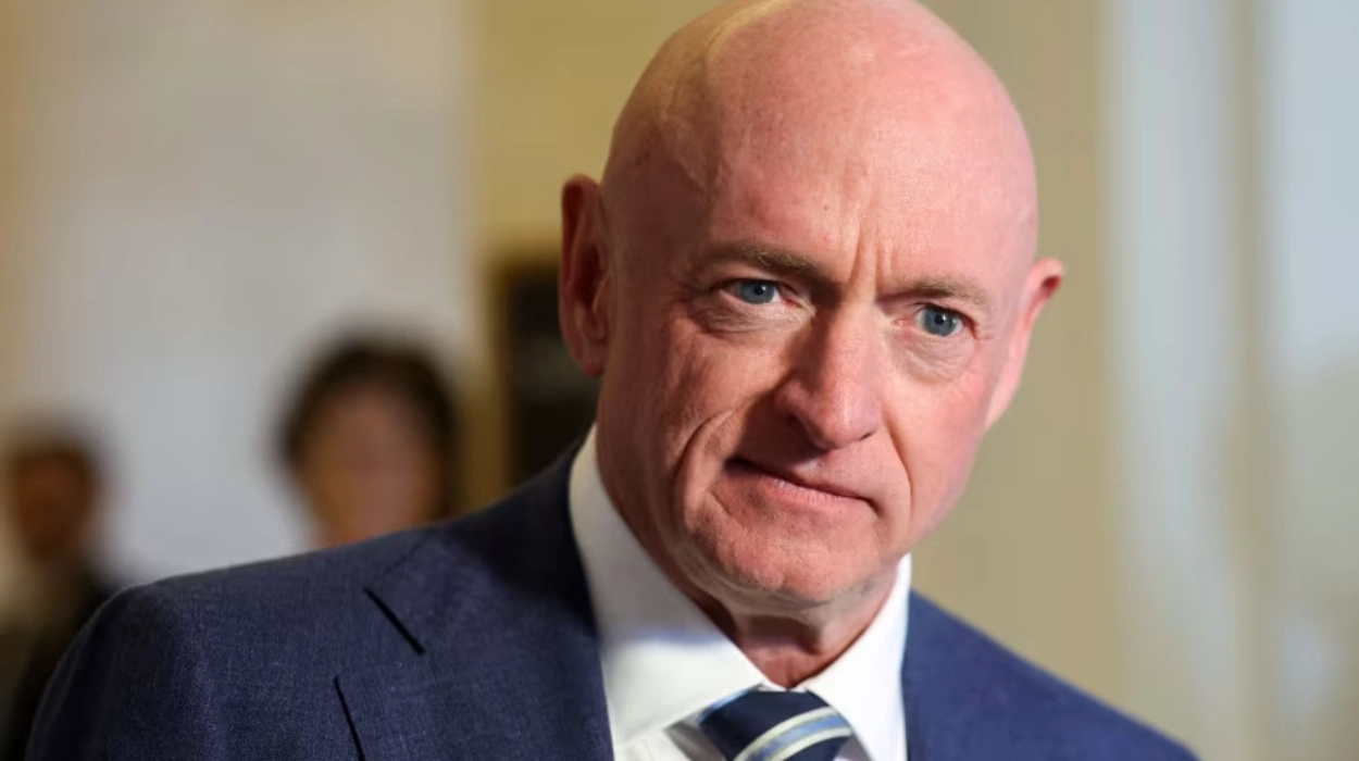 Pentagon threatens to recall Sen. Mark Kelly to military service for court martial over illegal orders video