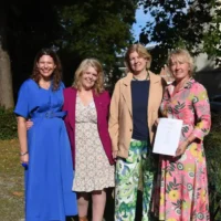 Poets provide personalized poems for lonely funerals in Dendermonde