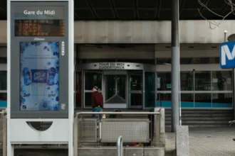 Police Investigate Gunshots at Café on Brogniez