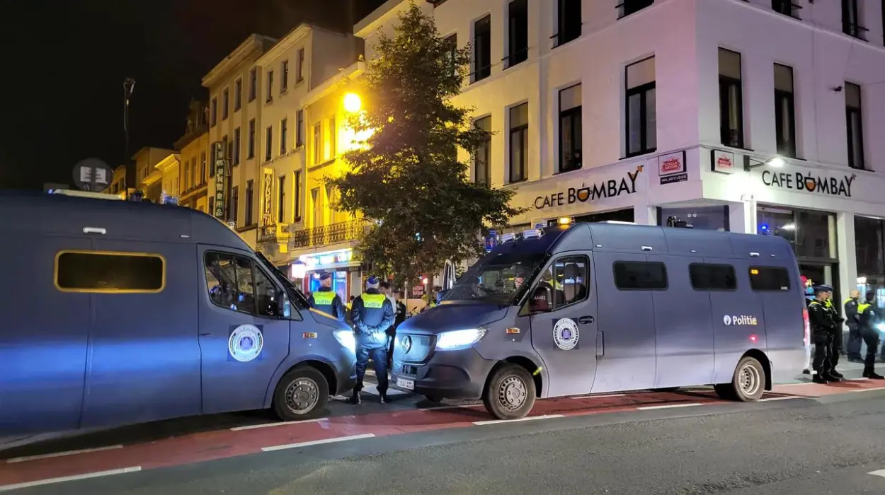 Police crackdown at Antwerp central