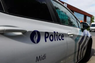 Police targeted in Anderlecht shooting Suspects flee after attack