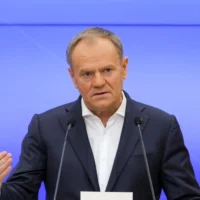 Polish PM Tusk Issues Sharp Rebuke to Reported U.S Peace Plan Insisting on Sovereignty and Ukraine's voice