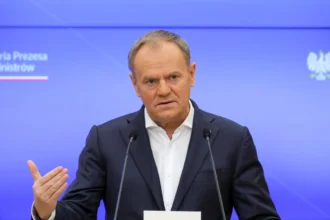 Polish PM Tusk Issues Sharp Rebuke to Reported U.S Peace Plan Insisting on Sovereignty and Ukraine's voice