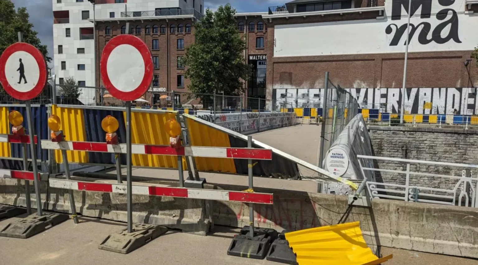 Port of Brussels closes quays for safety checks and repairs