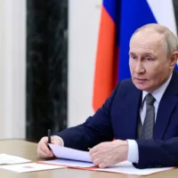 Putin invites Arab League to first Russia-Arab summit