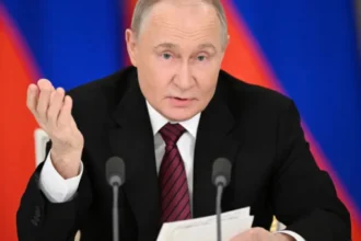 Putin seeks direct talks with Ukraine; Zelenskiy demands ceasefire first