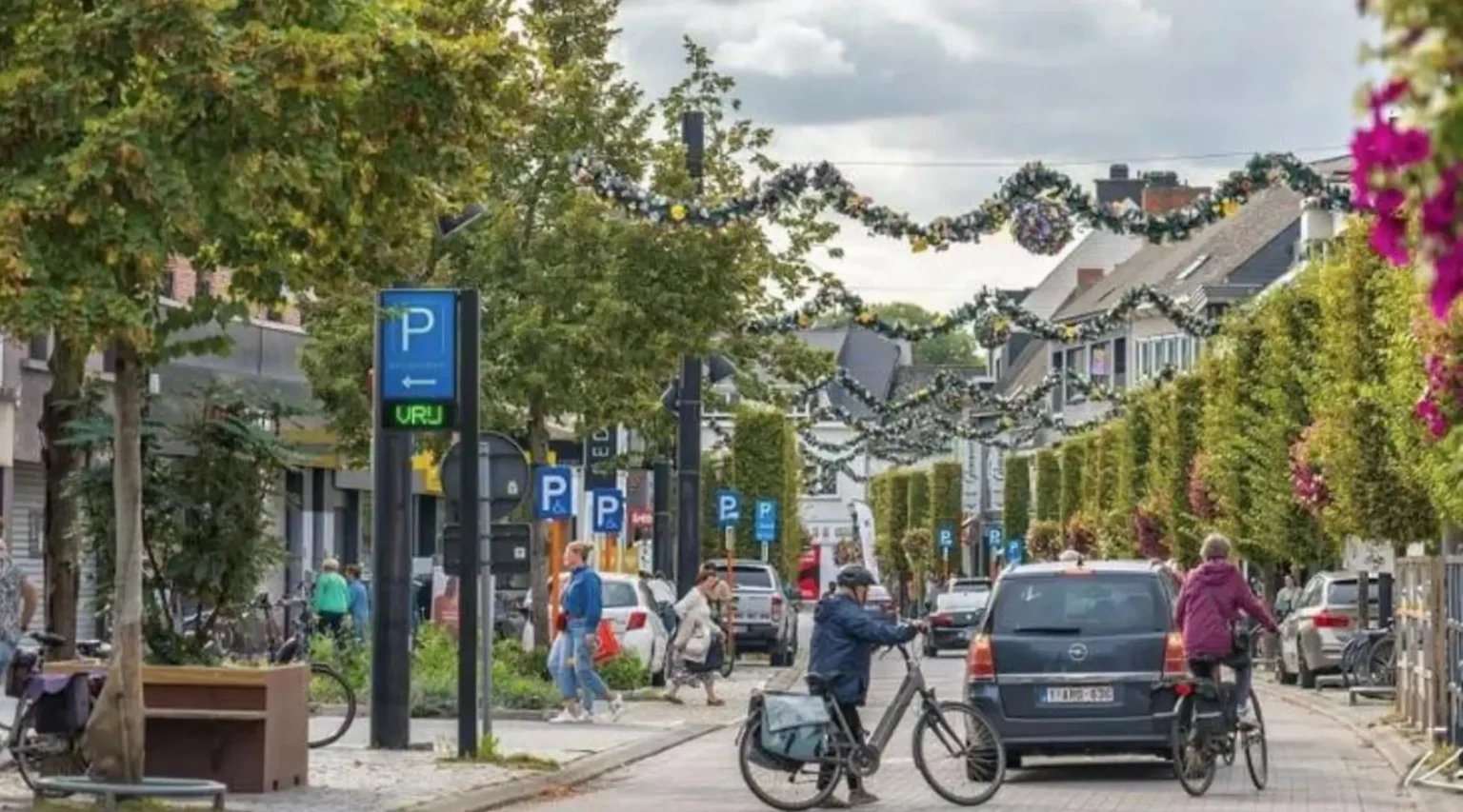 Roadside parking bans to improve traffic flow and safety in Geel
