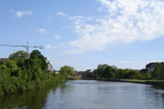 Roeselare-Leie canal upgrades Mayor Kris Declerca's vision for 4,000 ships