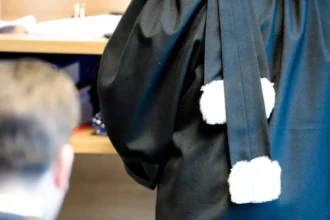 Rolex fraud Kortrijk employee steals €17,500 watch, fined €8,000