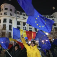 Romania forms pro-European government, excluding far-right nationalists