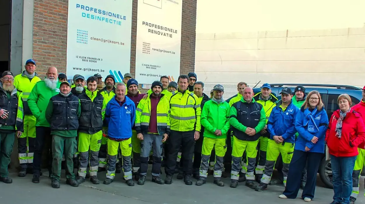 Ronse Werkplaats workers protest over safety, jobs & management