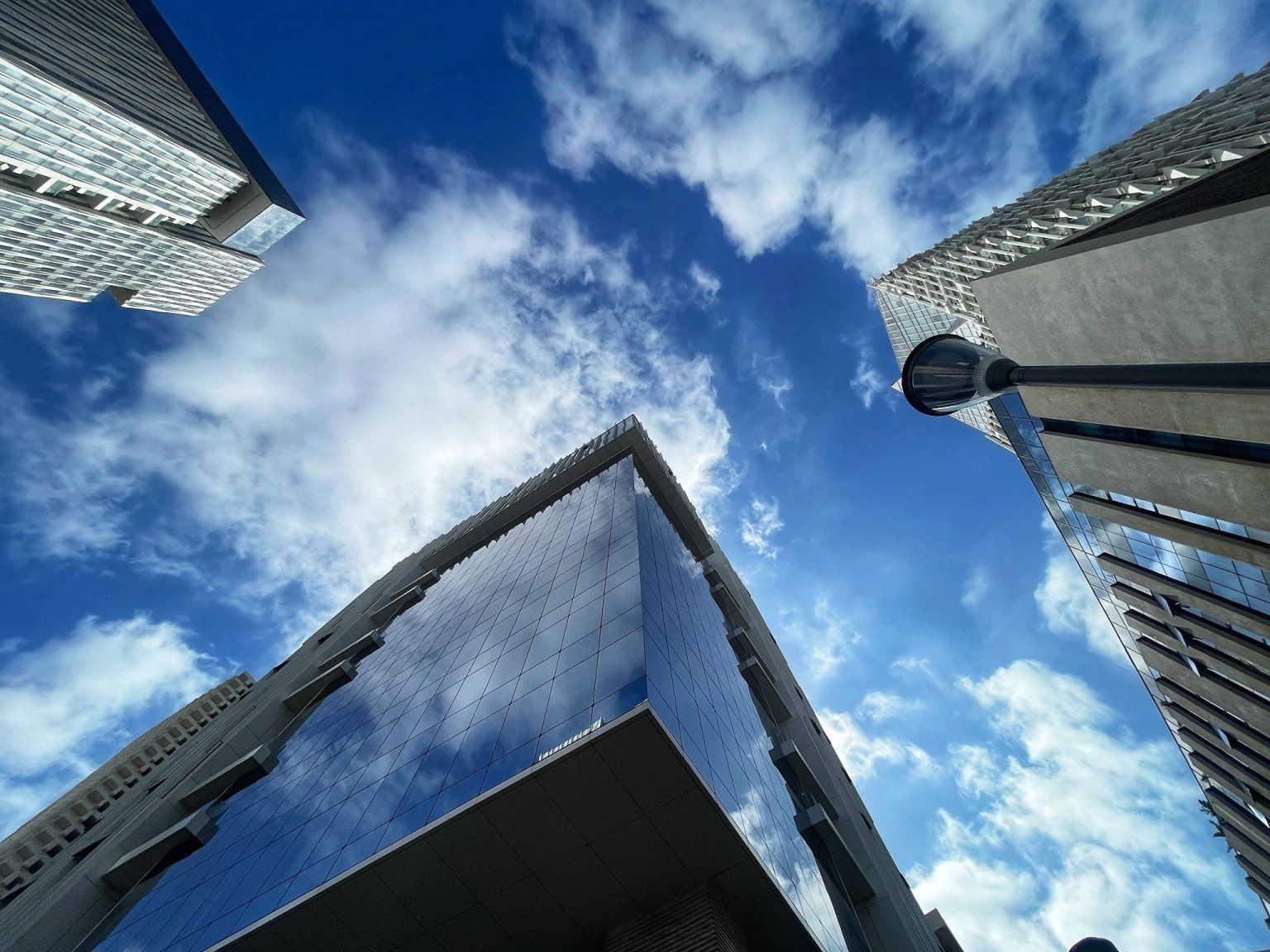 Banking industry growth driven by artificial intelligence innovation in financial services