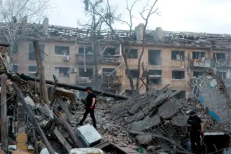 Russia awaits signal from Ukraine for direct talks