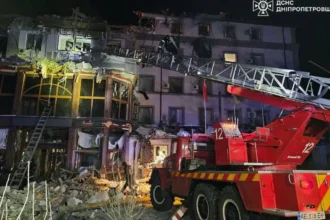 Russian missile hits Ukrainian hotel, killing four