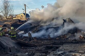 Russian strikes kill 6 and cause power outages in Ukraine