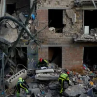 Russian strikes on Kyiv kill 7, Ukraine says