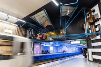 STIB dims 20 Brussels metro stations for Earth Hour, Mar 22