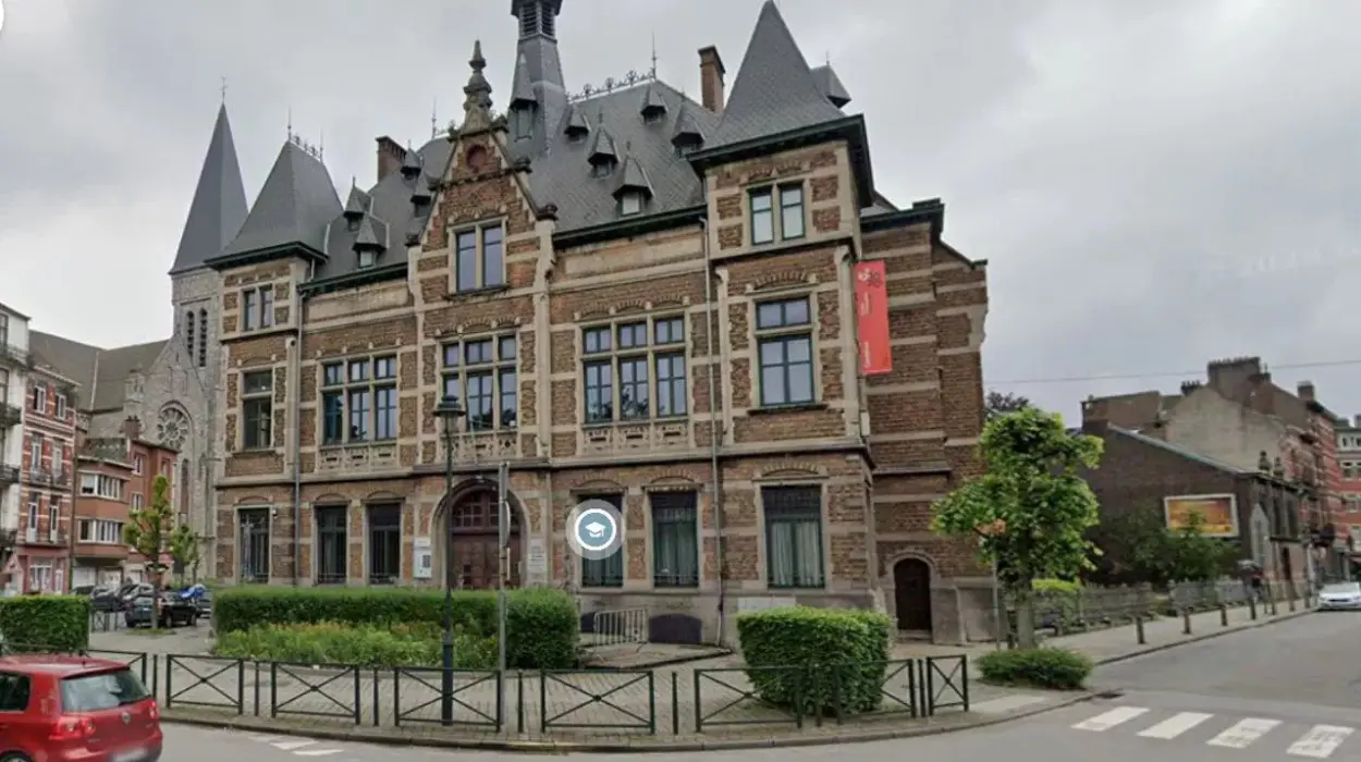 Shooting in Anderlecht Man stable after roundabout robbery