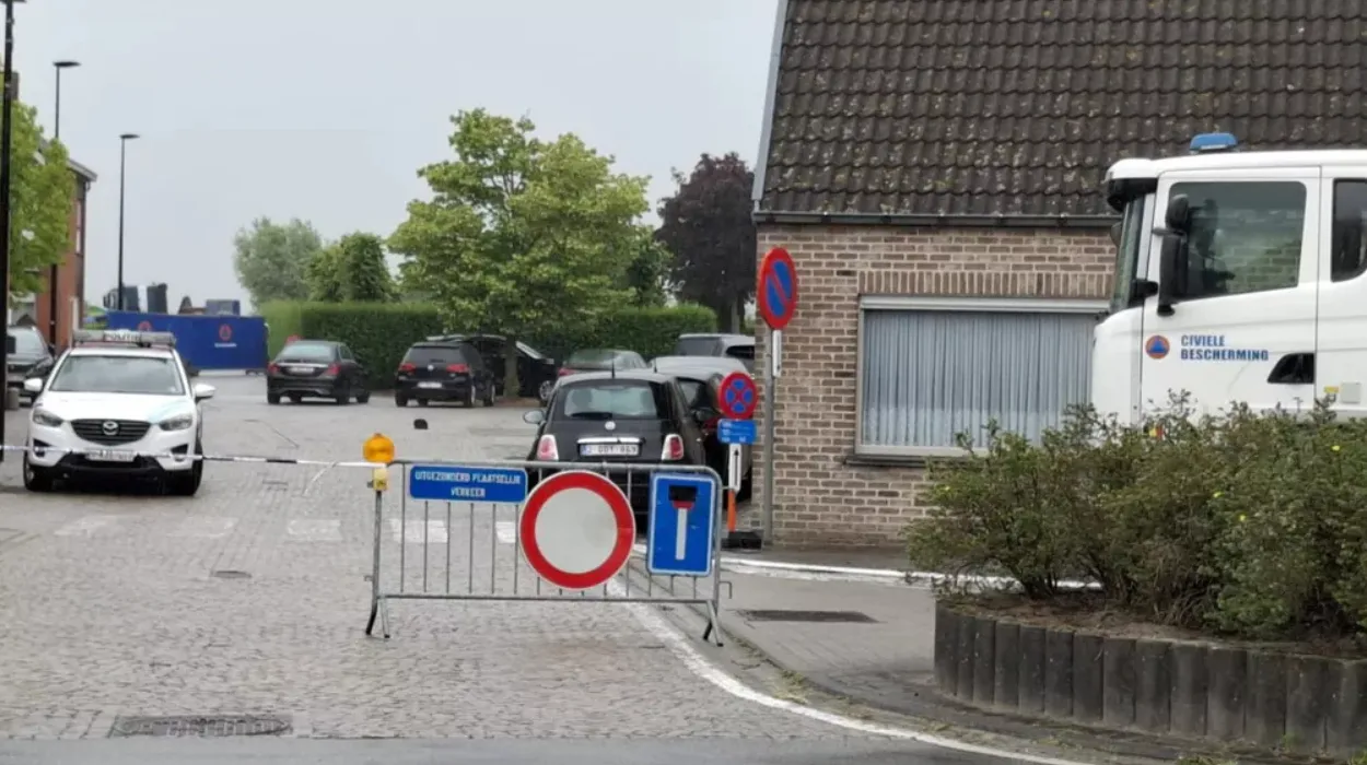 Sint-Laureins crash reconstruction after teen injured