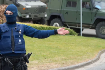 Sint-Niklaas Police Arrested Five After €22,000 Jewelry Theft in Knokke-Heist