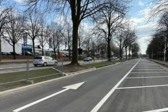 Sint-Truiden N722 parking Traffic jams & cemetery issues