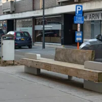 Sint-Truiden Station Mayor Vandenhove reinstates benches