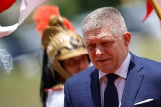 Slovakia PM Fico to meet EU Commission on Russian gas halt